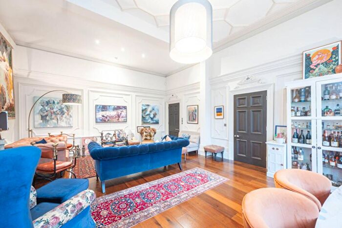 2 Bedroom Flat For Sale In Grosvenor House, Hampstead, London, NW3