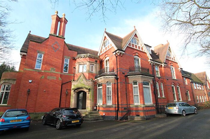 1 Bedroom Flat To Rent In Oakhurst, Sutton Coldfield, West Midlands, B74
