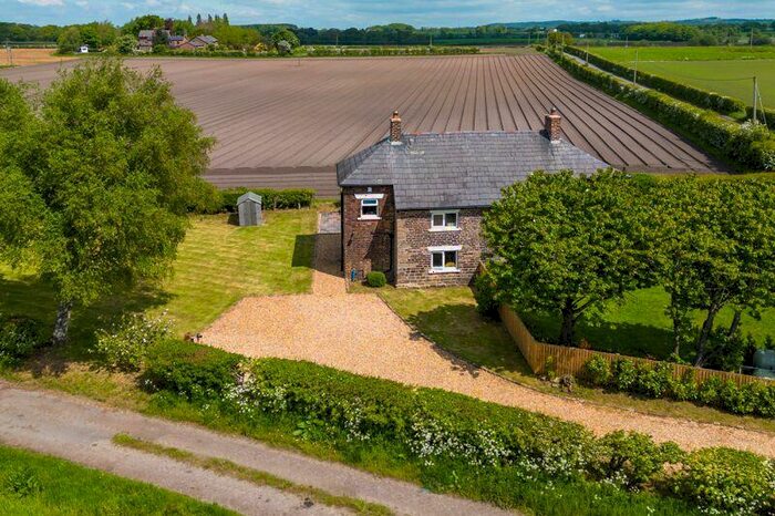 2 Bedroom Semi-Detached House For Sale In Ben Lane, Bickerstaffe, L39