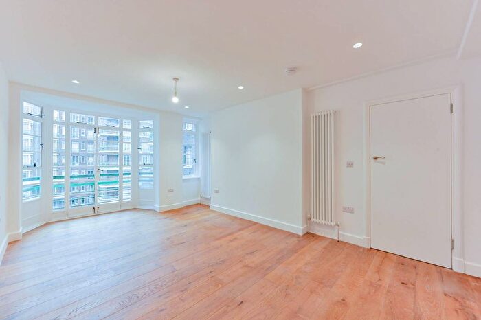 2 Bedroom Flat To Rent In Gloucester Place, Baker Street, London, NW1