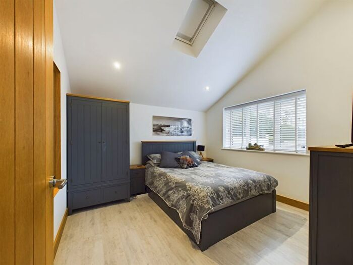 2 Bedroom Bungalow For Sale In Kimberley Park Road, Falmouth, TR11