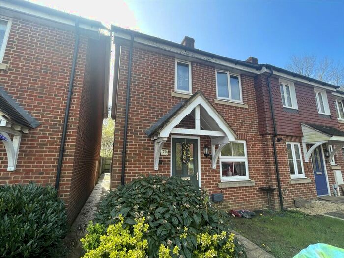 3 Bedroom Semi-Detached House To Rent In Gournay Road, Hailsham, BN27