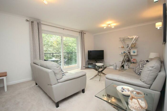 2 Bedroom Apartment To Rent In The Avenue, Poole, Dorset, BH13