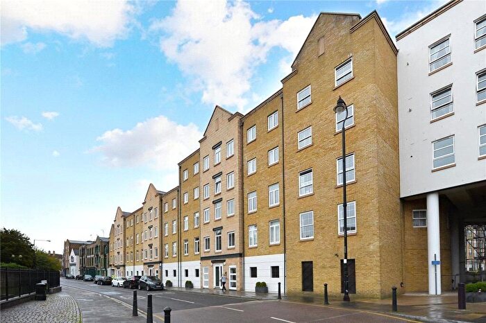 1 Bedroom Apartment To Rent In Dunbar Wharf, - Narrow Street, London, E14