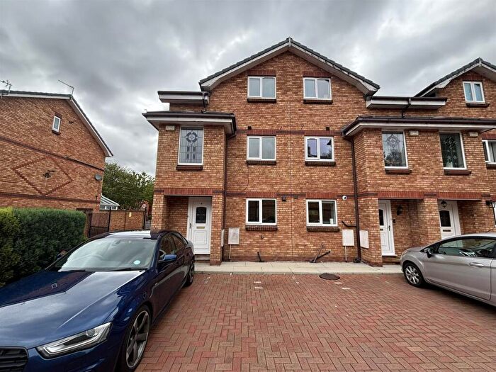 3 Bedroom House To Rent In Lawnside Mews, Palatine Road, Manchester, M20