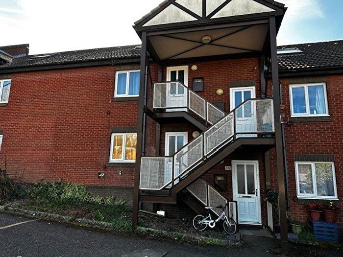 1 Bedroom Flat To Rent In Hillside Terrace, Meadow Road, Kettering, NN16