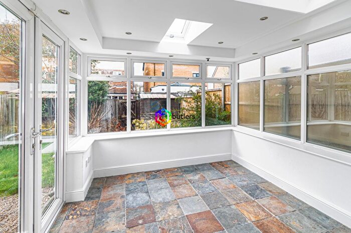 3 Bedroom Town House For Sale In Cygnet Close, Brampton Bierlow, S63