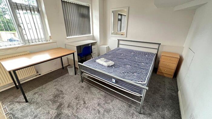 3 Bedroom Flat To Rent In Dymchurch House St Martins Place, Canterbury, CT1