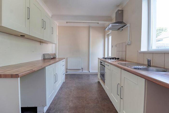 3 Bedroom Terraced House For Sale In Long Road, Scunthorpe, DN15