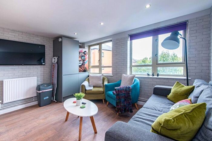 6 Bedroom Flat To Rent In Malin Hill, Nottingham, Nottinghamshire, NG1