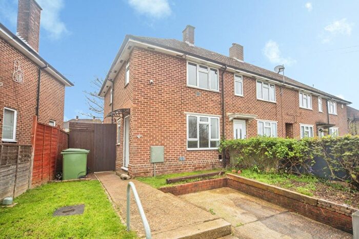 2 Bedroom Terraced House For Sale In Outer Circle, Southampton, SO16