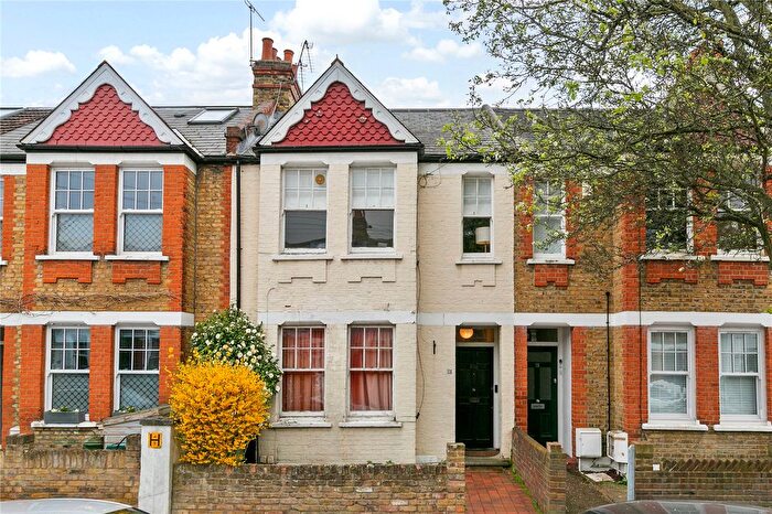 2 Bedroom Flat For Sale In Dancer Road, Kew, Surrey, TW9