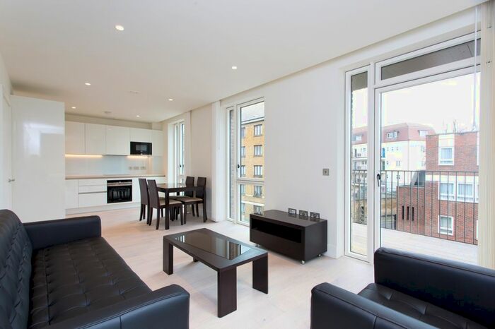 2 Bedroom Flat To Rent In Atrium Apartments, Ladbroke Grove, London, W10