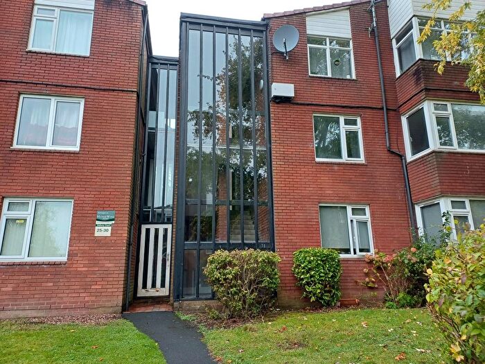 2 Bedroom Flat To Rent In Delbury Court, Hollinswood, TF3