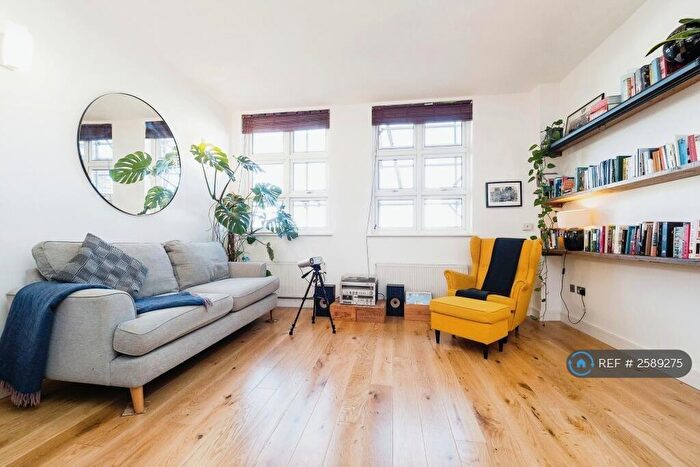 2 Bedroom Flat To Rent In Manbey Park Road, London, E15