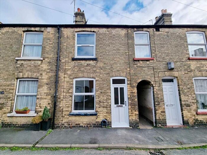 2 Bedroom Terraced House For Sale In Thomas Street, Sleaford, NG34