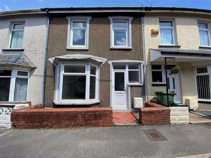 Houses for sale & to rent in CF44 9TF, Station Road, Hirwaun Aberdare