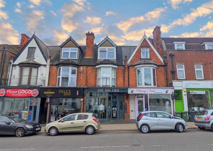 Studio To Rent In A London Road, St Albans, Hertfordshire, AL1