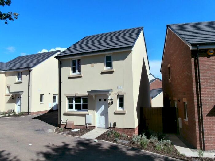 3 Bedroom Detached House To Rent In Heol Y Groes, NP44