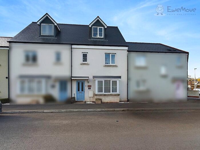 3 Bedroom Terraced House For Sale In Oaktree Road, South Molton, Devon, EX36