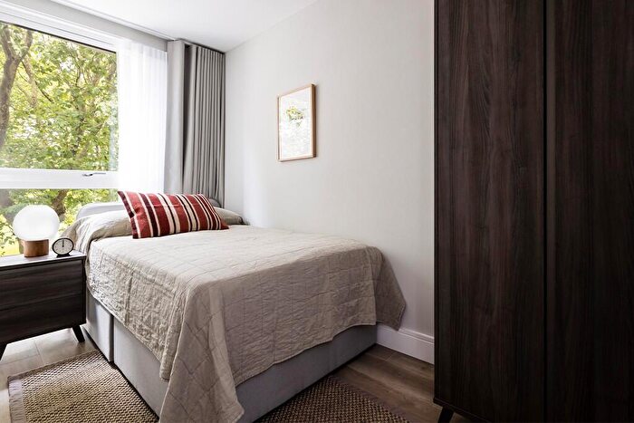 2 Bedroom Apartment To Rent In Neptune Wharf, London, SE8