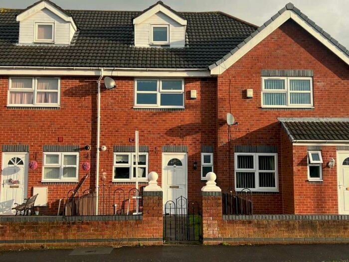 3 Bedroom Mews To Rent In Bolton Avenue, Liverpool, L32