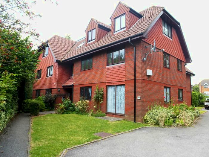 Studio To Rent In Aldermoor Road, Southampton, SO16