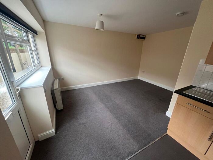 Studio To Rent In Adelaide Road, Southampton, SO17
