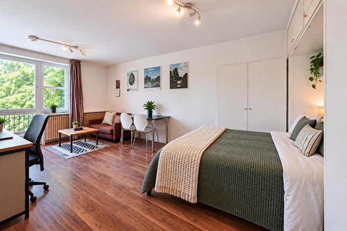 1 Bedroom Apartment To Rent In Kennington Park Road, London, SE11