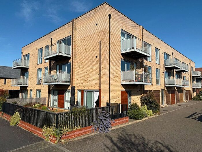 2 Bedroom Flat To Rent In Spring Drive, Trumpington, Cambridge, Cambridgeshire, CB2