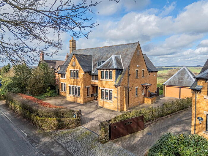 4 Bedroom Detached House For Sale In High Street, Lamport, Northampton, NN6