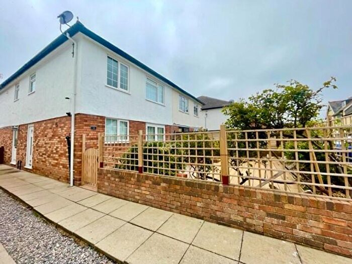 2 Bedroom House To Rent In Lloyd Street West Llandduno, LL30