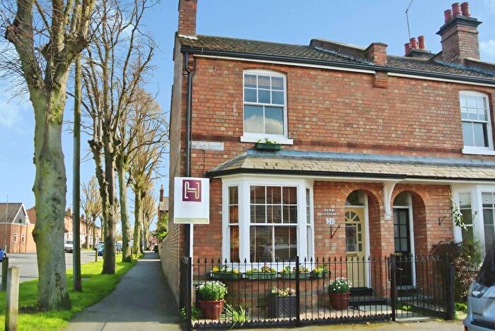 2 Bedroom End Of Terrace House For Sale In Farm Road, Lillington, Leamington Spa, CV32