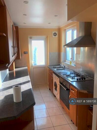 3 Bedroom Semi-Detached House To Rent In Welbeck Road, South Harrow, Harrow, HA2