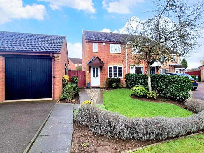 3 Bedroom Semi Detached House For Sale In Compton Way, Earls Barton, Northamptonshire, NN6