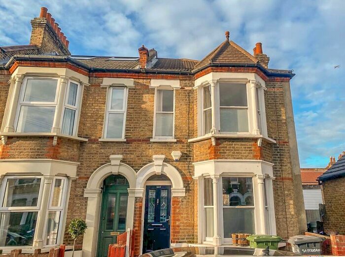 3 Bedroom End Of Terrace House To Rent In Fernbrook Road, Hither Green, London, SE13