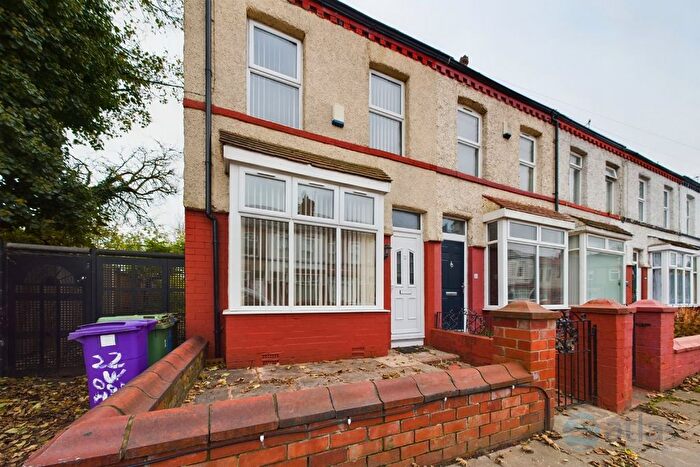 2 Bedroom End Of Terrace House To Rent In Woodhey Road, Cressington, L19