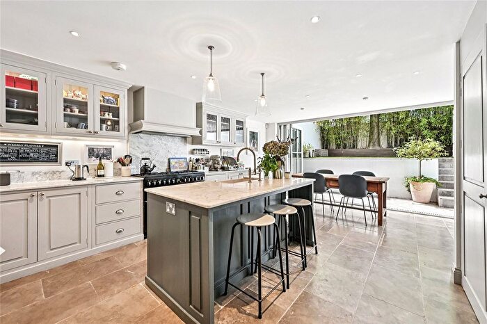 5 Bedroom Terraced House To Rent In Britannia Road, London, SW6