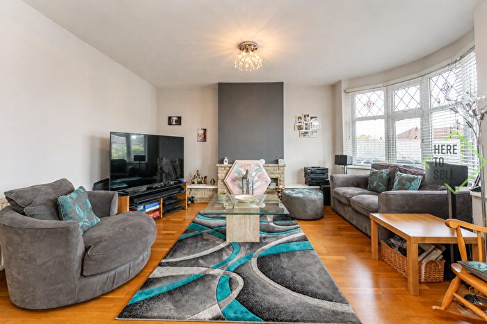 4 Bedroom Semi-Detached House For Sale In Myrtle Close, East Barnet, EN4