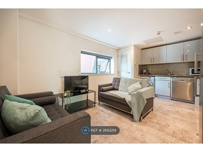 5 Bedroom Flat To Rent In Regent Terrace, Sheffield, S3