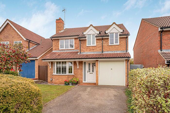 4 Bedroom Detached House For Sale In Benslow Lane, Hitchin, SG4