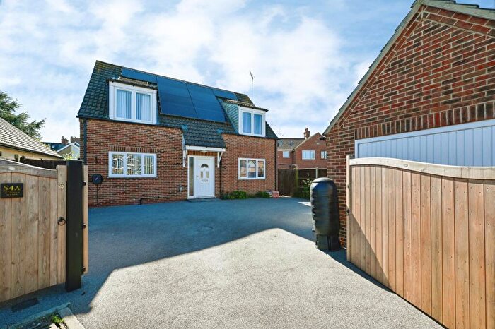 3 Bedroom Detached House For Sale In Methuen Avenue, King'S Lynn, Norfolk, PE30