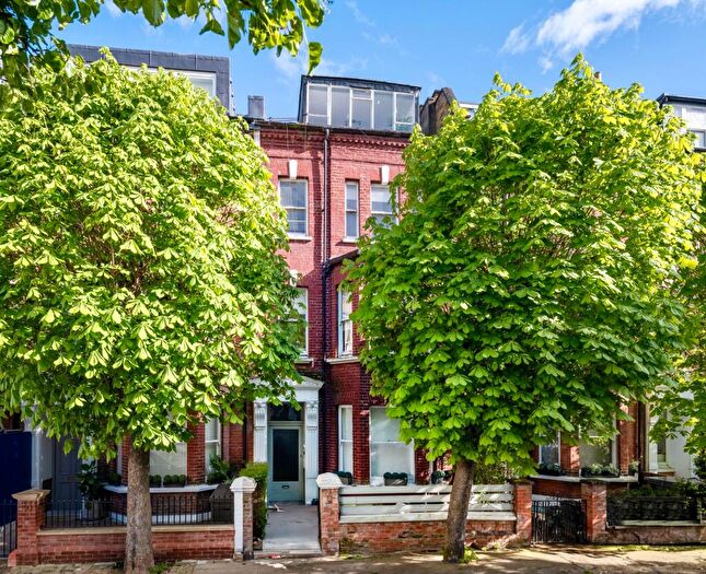 Studio To Rent In Hamilton Gardens, St John's Wood, London, NW8