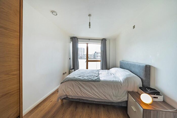 2 Bedroom Flat To Rent In Albert Road, London, NW6