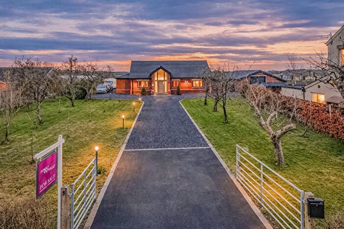 5 Bedroom Detached House For Sale In Gill Lane, Longton, PR4