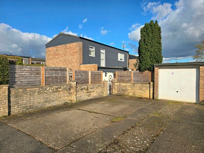 3 Bedroom Detached House For Sale In Smith Close, Piddington, Northampton, NN7
