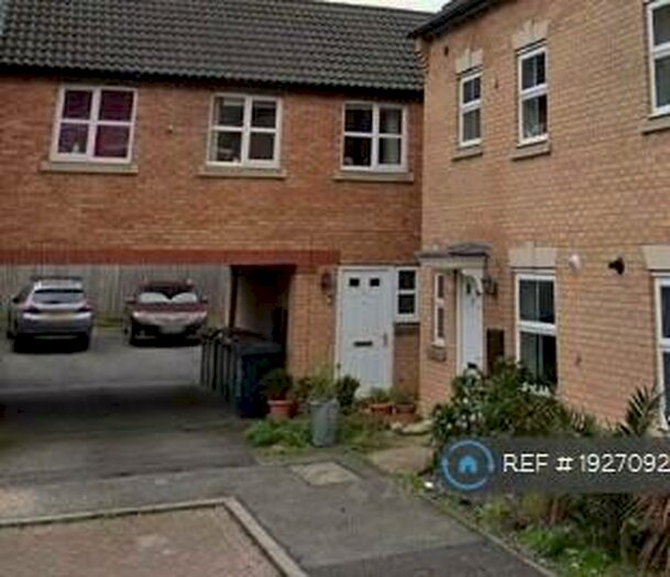 4 Bedroom Terraced House To Rent In Sparrow Close, Corby, NN18