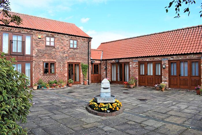 5 Bedroom Barn Conversion For Sale In East Hall Road, North Kelsey, LN7