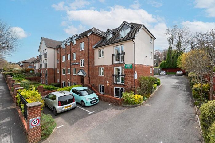 2 Bedroom Apartment For Sale In Cavendish Road, Sutton, SM2