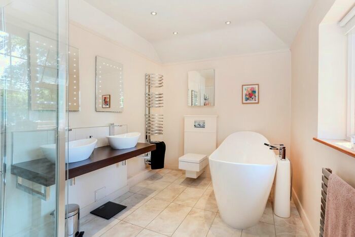 5 Bedroom Detached House To Rent In Brasted Chart, Westerham, TN16